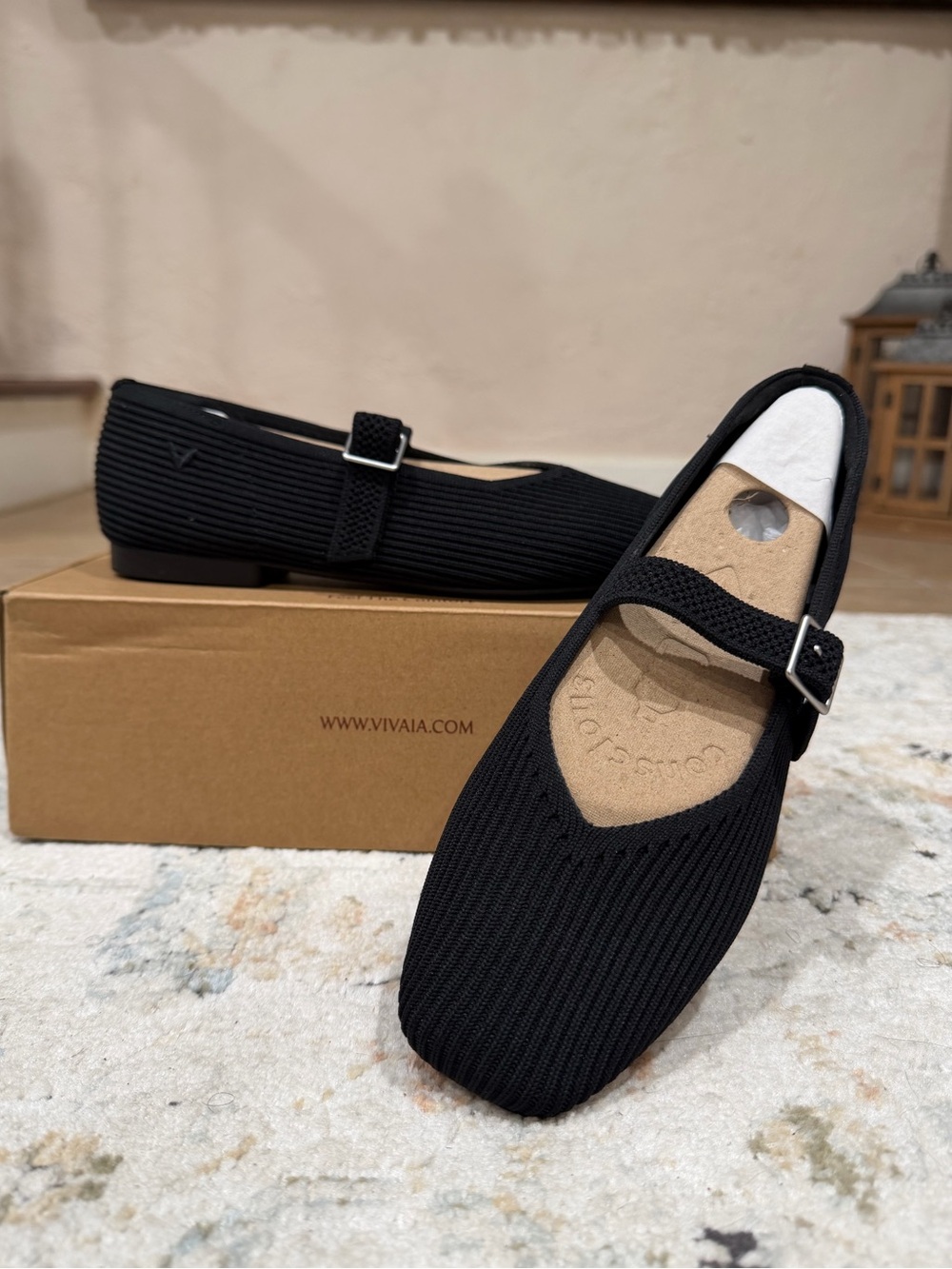 Vivaia Mary Jane flats - Black